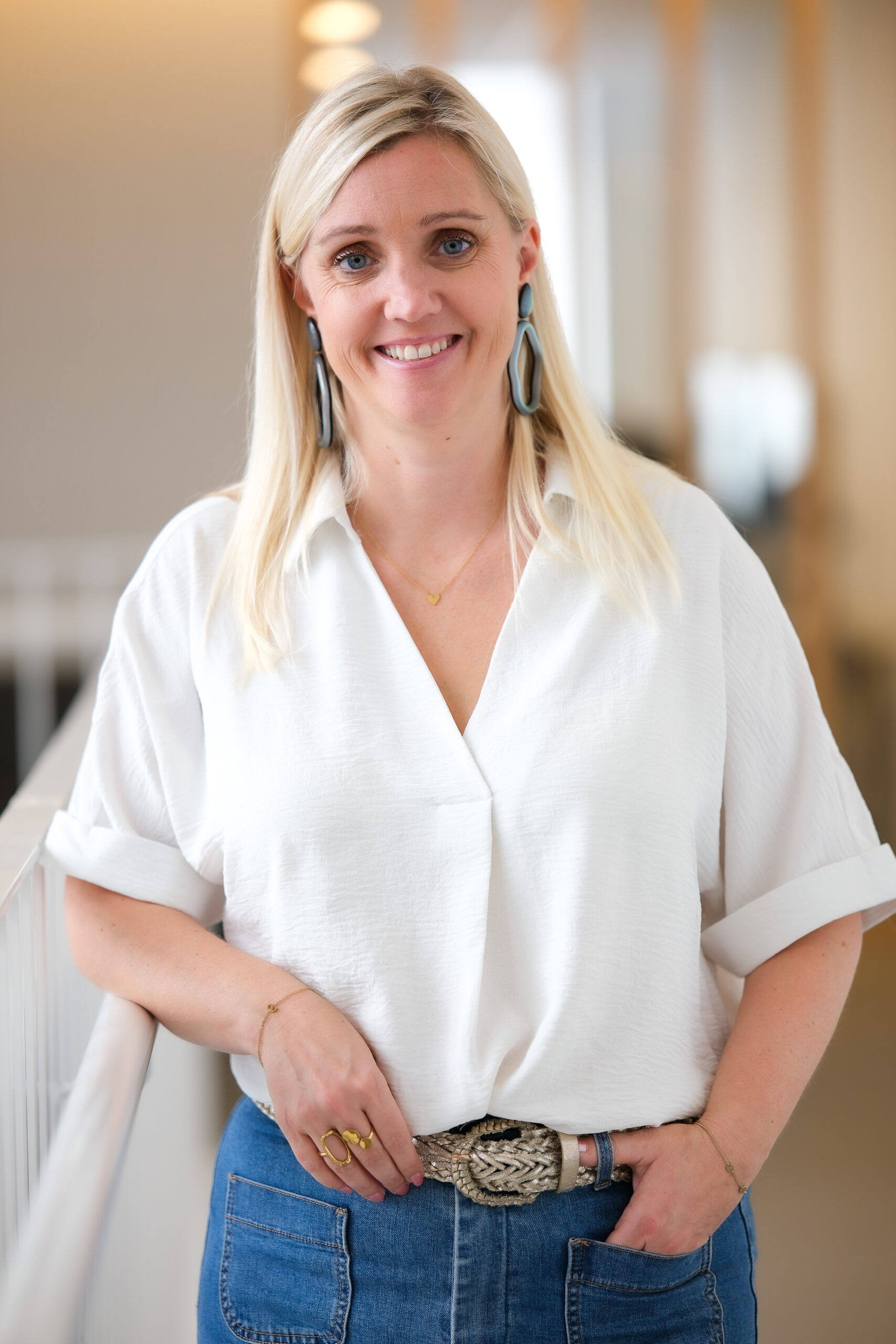 Sarah Vullers – Marketing and Communication lecturer at VIVES University of Applied Sciences in Kortrijk, and co-author of Consumer Behaviour: An Introduction Sarah Vullers – Marketing and Communication lecturer at VIVES University of Applied Sciences in Kortrijk, and co-author of Consumer Behaviour: An Introduction