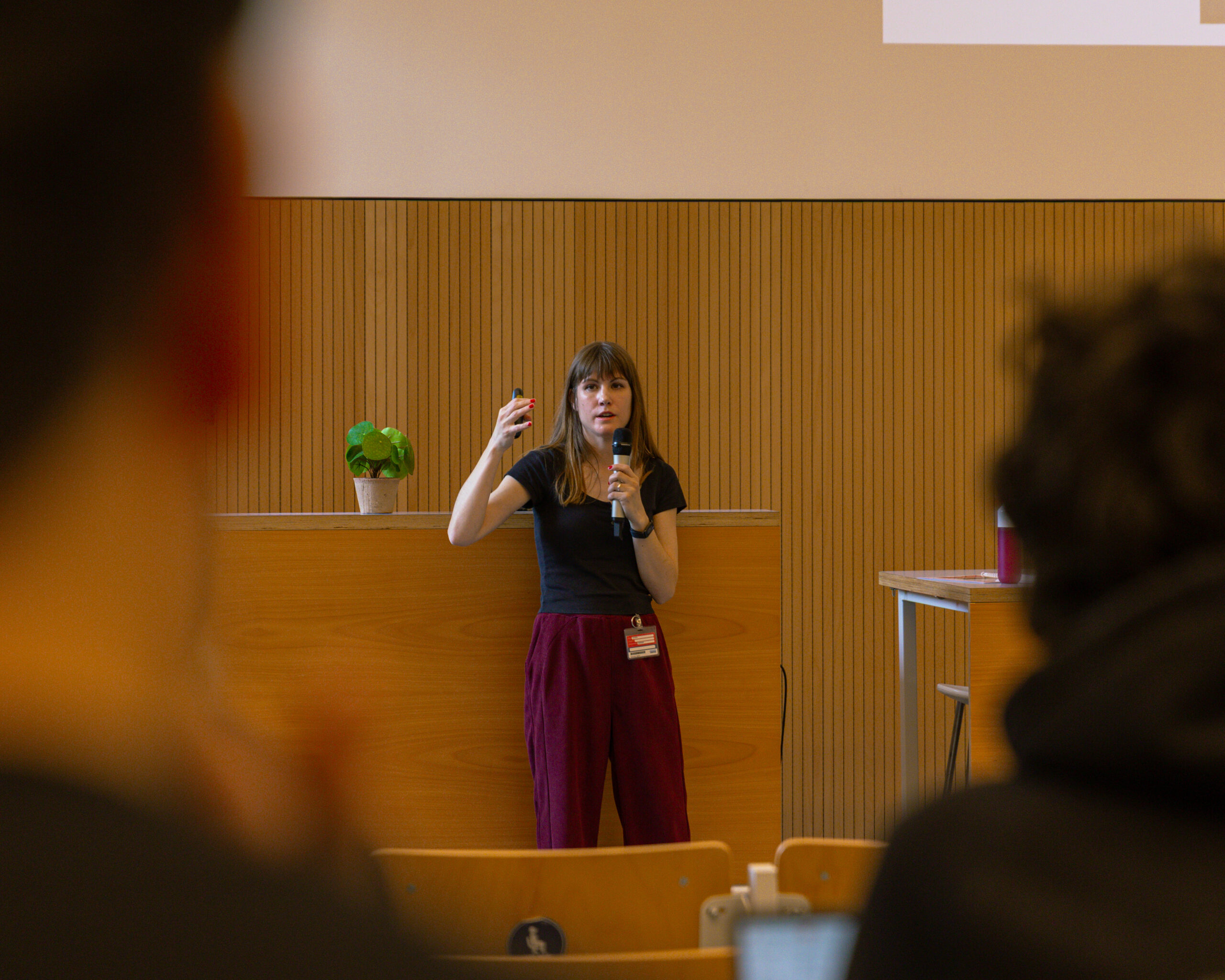 saar-bossuyt-phd-teaching-consumer-behaviour-by-SimonFabry_2 saar-bossuyt-phd-teaching-consumer-behaviour-by-SimonFabry_2