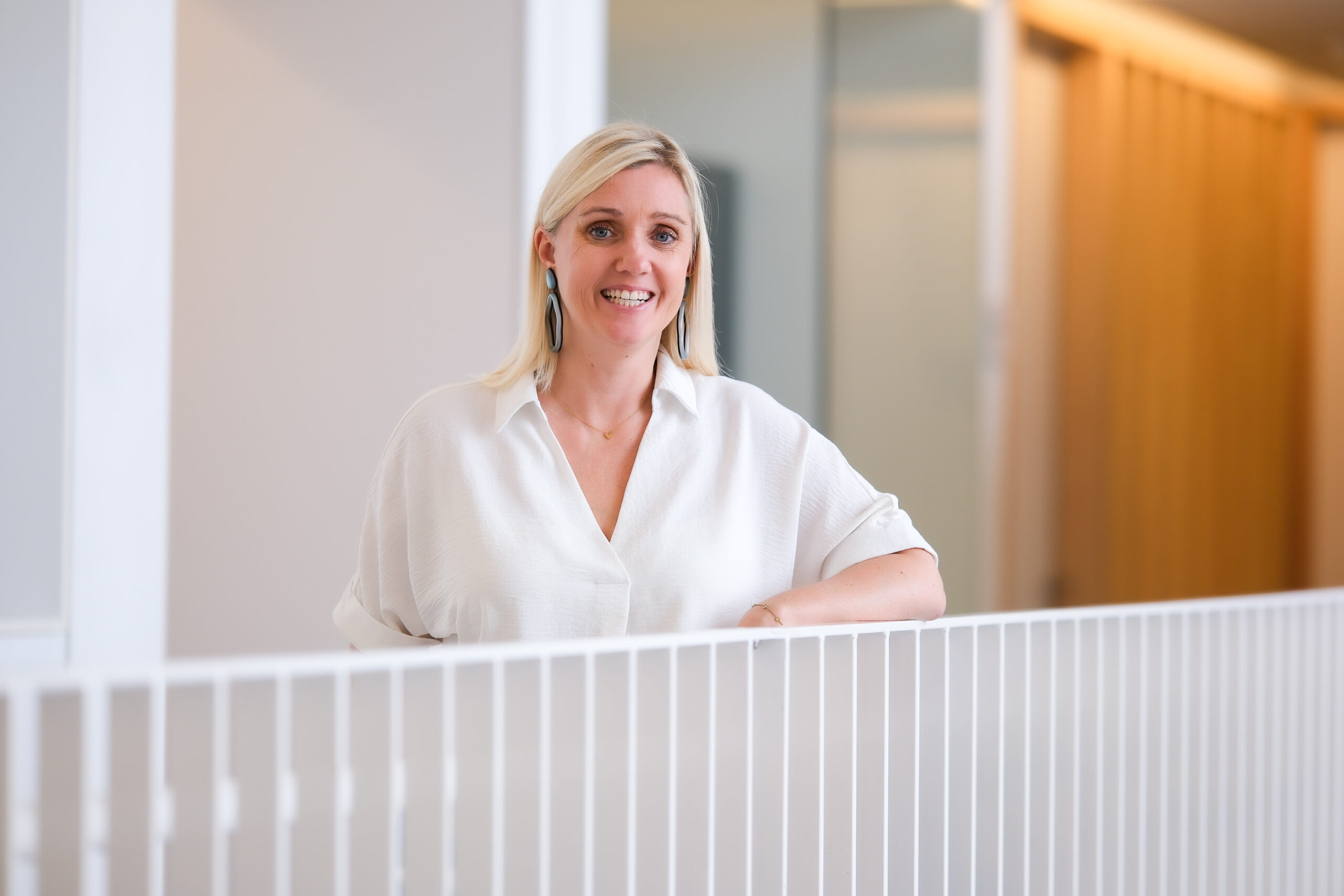 Sarah Vullers – Marketing and Communication lecturer at VIVES University of Applied Sciences in Kortrijk, and co-author of Consumer Behaviour: An Introduction Sarah Vullers – Marketing and Communication lecturer at VIVES University of Applied Sciences in Kortrijk, and co-author of Consumer Behaviour: An Introduction